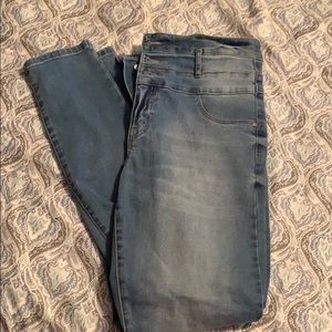 Refuge Size 8 High Waisted Jeans